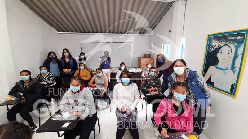 Aprendiendo a Tejer con Buena Voluntad