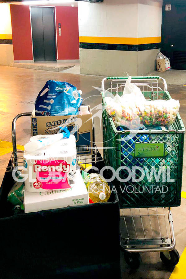 Entrega de donaciones